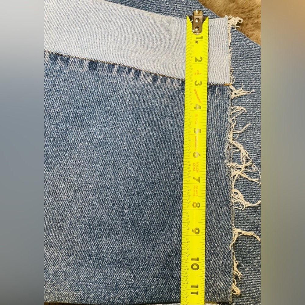 Vibrant High Rise Light Blue Jeans - Picture 13 of 13